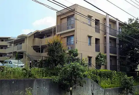 リビオあざみ野ブライティアC棟(ミッドコート)