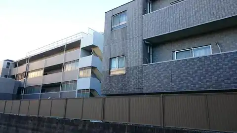 ライオンズヴィアーレ蓮根