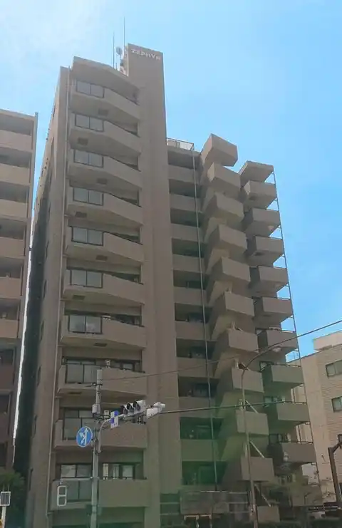 ゼファー大山ファムエール