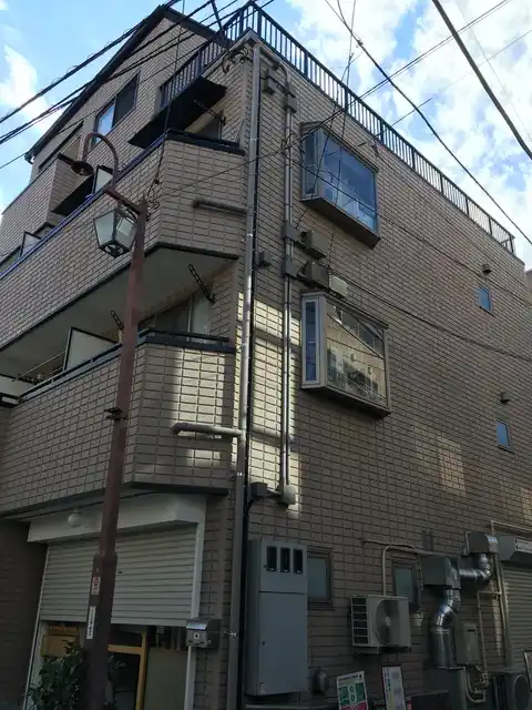 シャトル・コンフォール