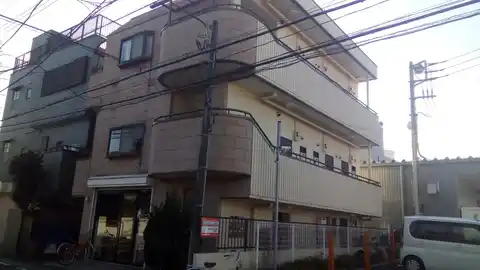 クレスト