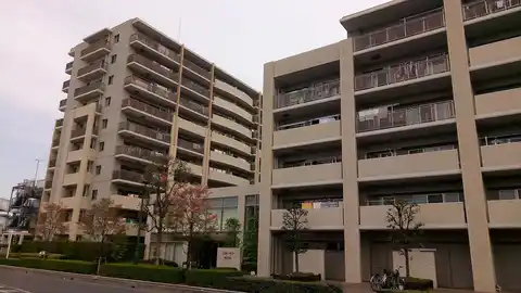 ブローデン青木町公園