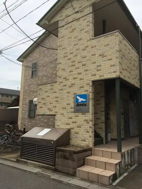 リリーテラスB