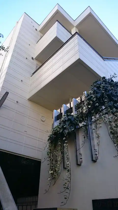 メゾン日比