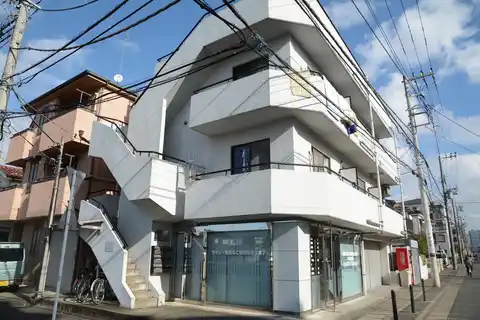 ルミエール新城
