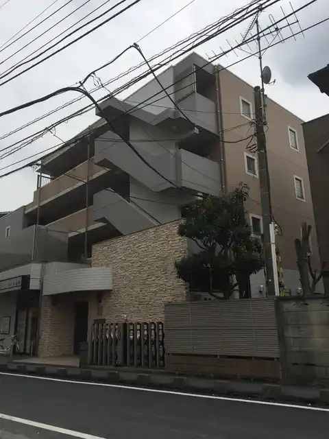 コントライ