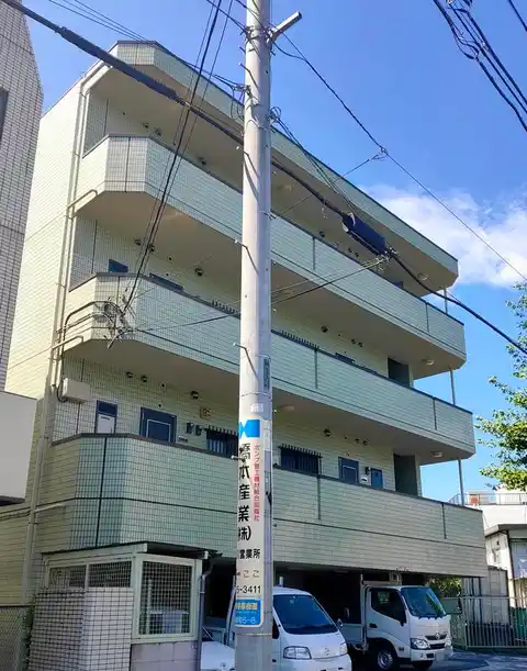 ヒゲナカビル