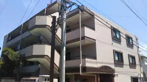 セザール鶴間