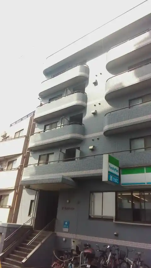 ラ・モンターニュ