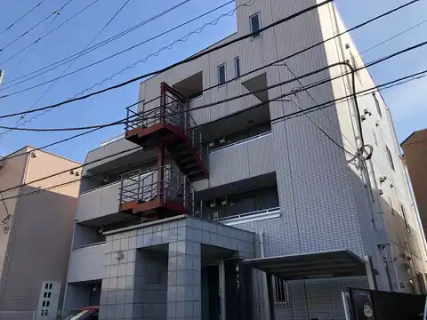 テラスイースト