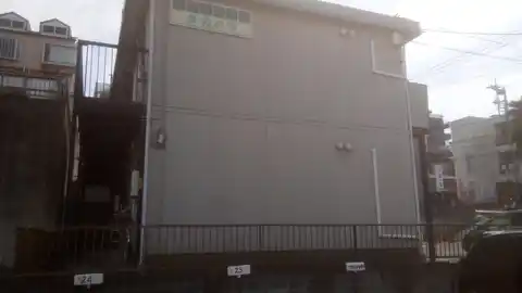 タカハラ
