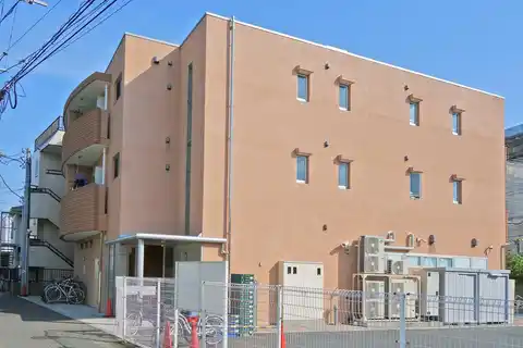 ディアナクレスト