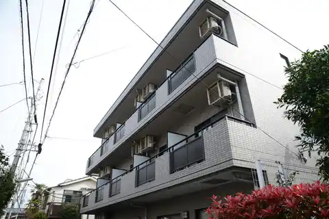 ウィスタリア