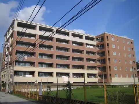 クレッセント横濱ベイシス
