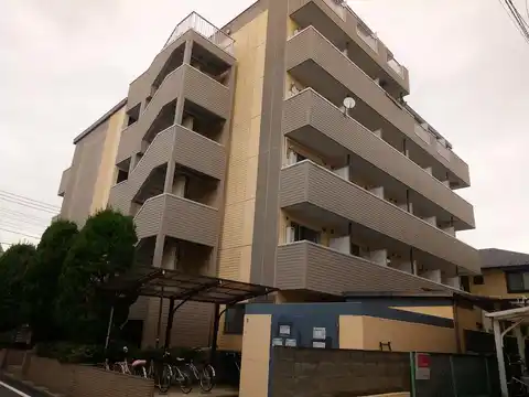 エマーユ東川口