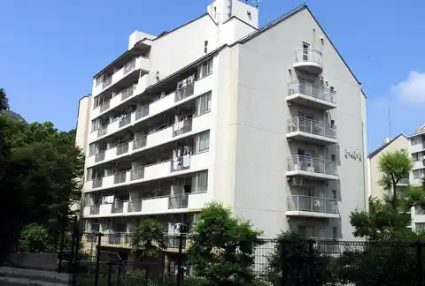 UR都市機構長池公園せせらぎ通り南2-46-3号棟