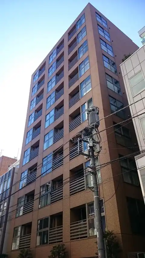 チェスターハウス三越前