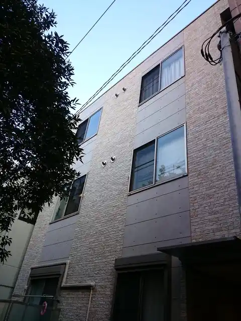 スクエアコート