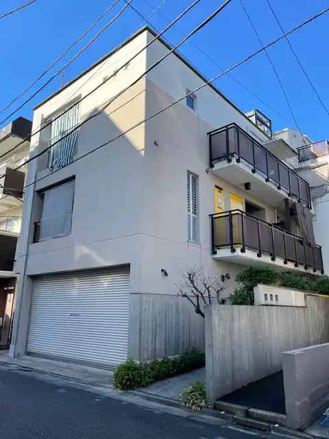 Tフラッツ