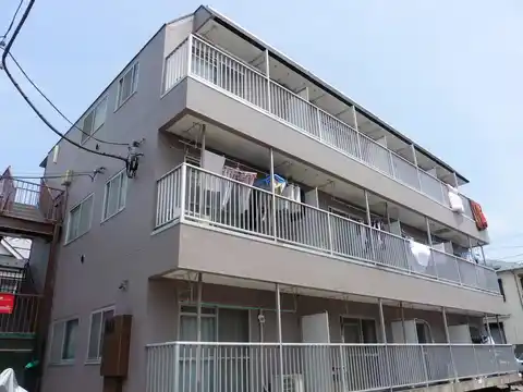メゾン桜伊