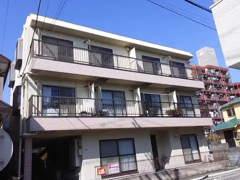ナオモトハイツ