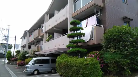 イーストハイツ