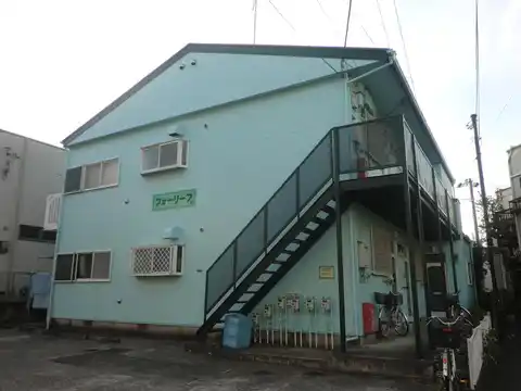 フォーリーフ