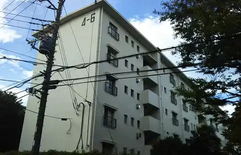 たまプラーザ住宅4-6号棟