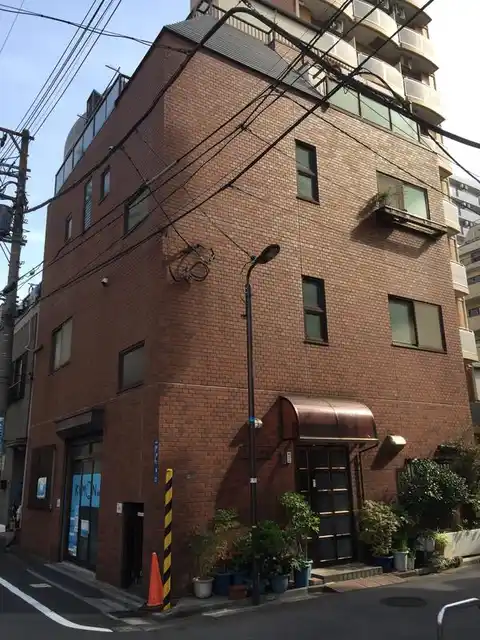 シャルム鈴木