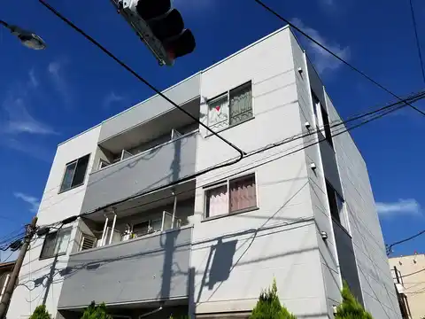 モンターニュ
