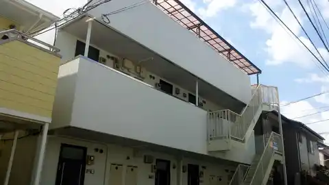 カーシュ並木