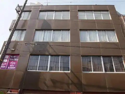 カナリヤビル
