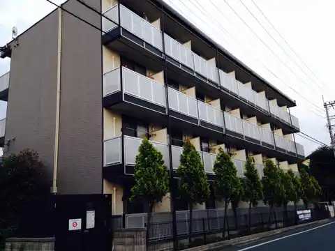 レオパレスモンジュイ
