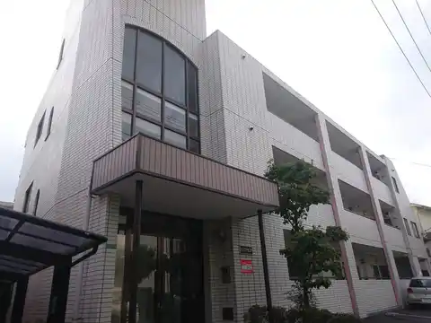 メゾンアゼリア