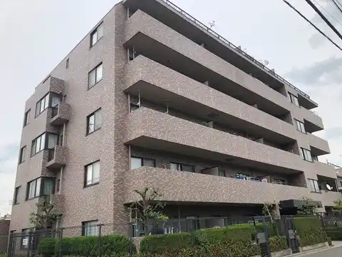ルピナス朝霞ガーデンフィールド