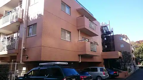 駒込八幡坂ガーデニア