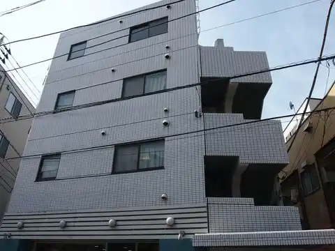 反町コート