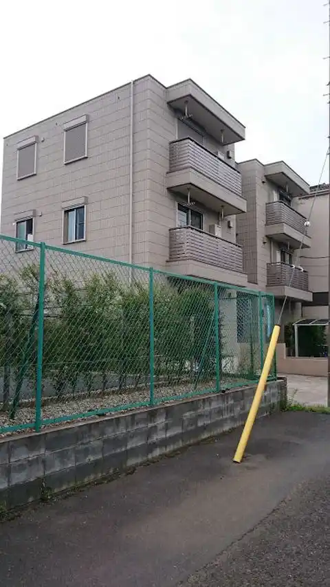 MAISON DE LILE