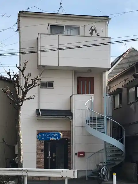 Tハウス