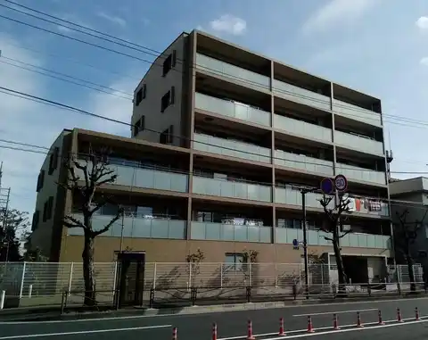 セントラルスクエアウエストコート