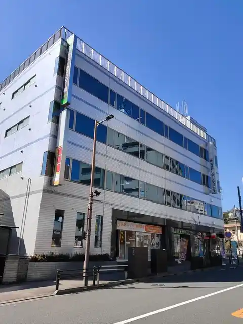 ケービーエムビル