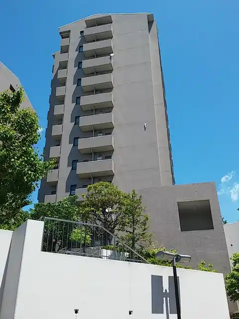 ヒルトップコートきらめきの街1番館