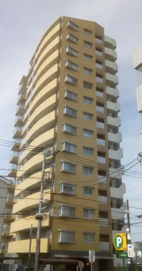 小田急コアロード座間駅前タワー