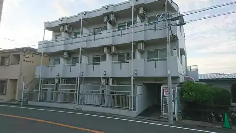 ハイツ反町