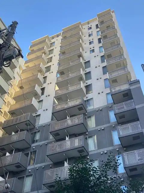 ディークラディアイヴァン初台