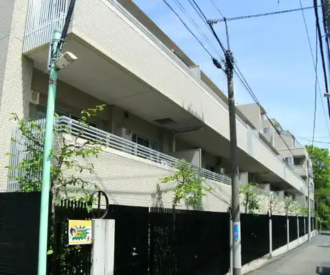ローレルコート中杉通り