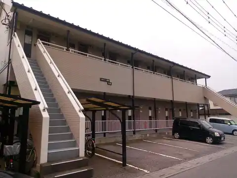 リルパイン越谷B棟