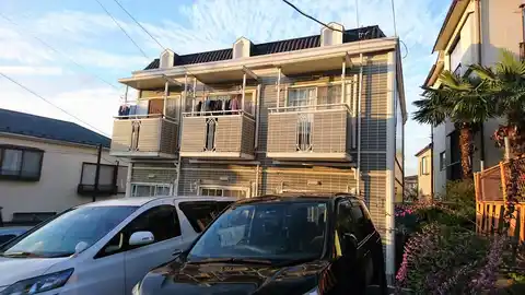 ヒルハイツ上反町