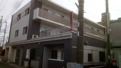 エイティー