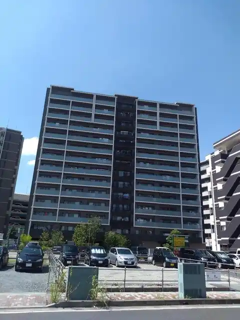 プレイズ三郷中央